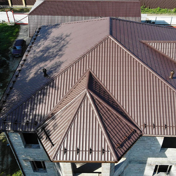Монтаж сложной крыши и кровли в Сухиничах и Калужской области